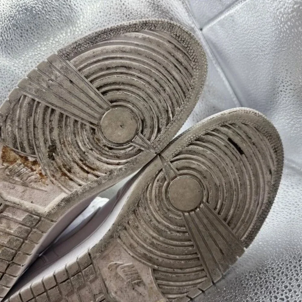 Nike product pair